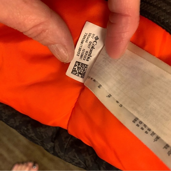 Columbia Boys Kids Winter Jacket - Black and Orange Size M - Picture 9 of 13